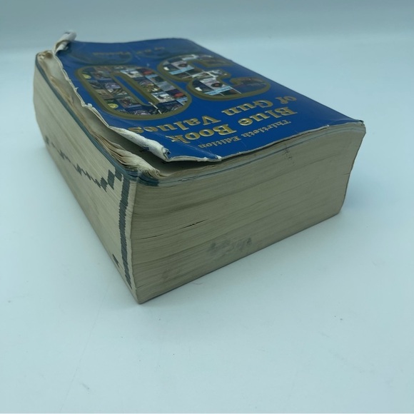 Blue Book of Values by S.P. Fjestad Book Price Catalog - Picture 4 of 10